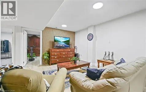 84 Viscount Road Brantford ON N3P 1Y7