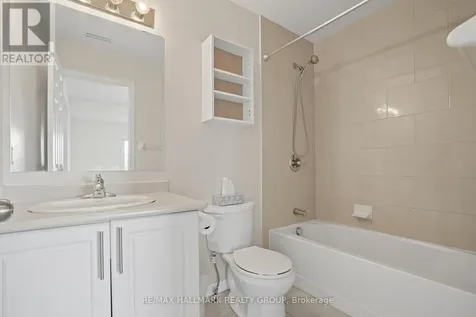 42 Sternes Private Ottawa ON K4A 0X8