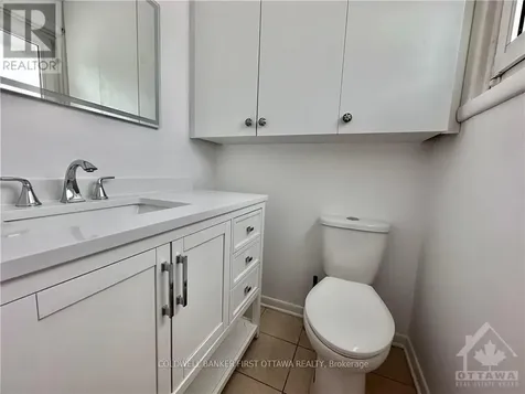 33 Wallford Way Ottawa ON K2E 6B1