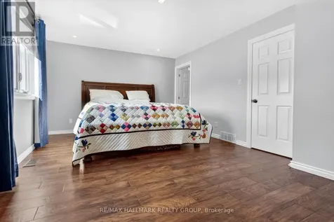 1354 Gaultois Avenue Ottawa ON K1C 3G6