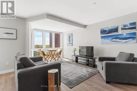960 Teron Road Ottawa ON K2K 2B6