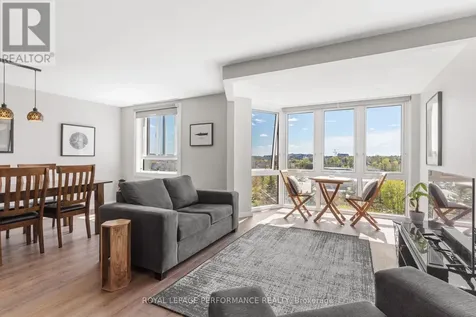 960 Teron Road Ottawa ON K2K 2B6