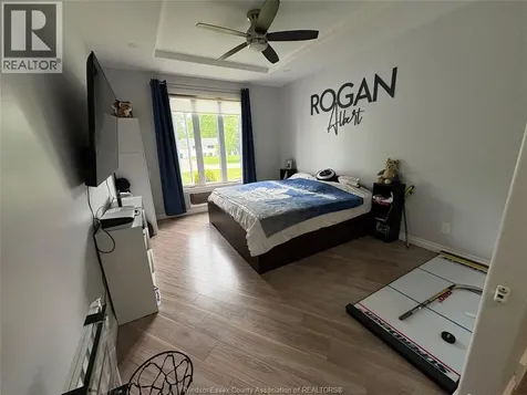 21107 Mclean Road Wheatley ON N0P 2P0