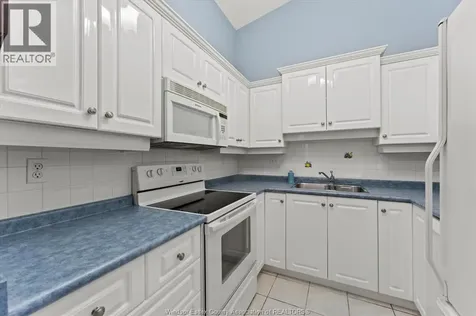 3718 Prairie Court Windsor ON N9G 2X3