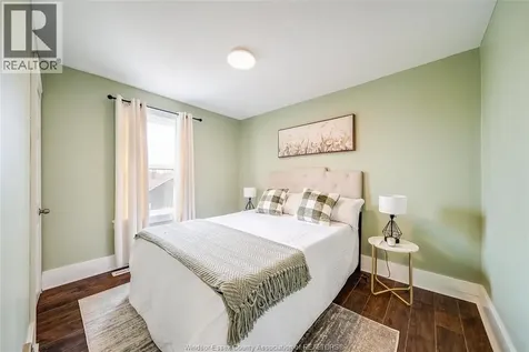 1511 Hall Windsor ON N8X 4R6