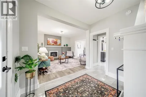 1511 Hall Windsor ON N8X 4R6