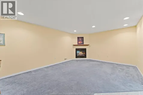 3718 Prairie Court Windsor ON N9G 2X3