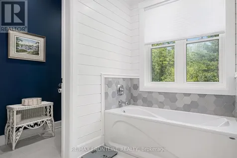 4780 C Briton-houghton Bay Road Rideau Lakes ON K0G 1V0
