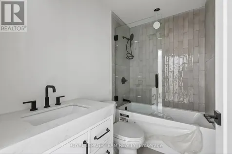 608 Tweedsmuir Avenue Ottawa ON K1Z 5P3