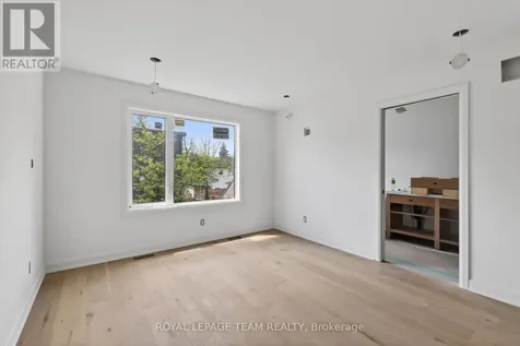 608 Tweedsmuir Avenue Ottawa ON K1Z 5P3
