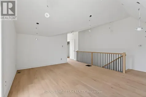 608 Tweedsmuir Avenue Ottawa ON K1Z 5P3