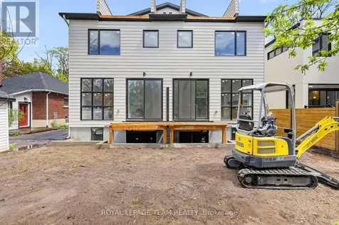 608 Tweedsmuir Avenue Ottawa ON K1Z 5P3