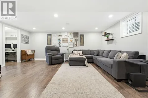 361 Gallantry Way Ottawa ON K2S 0R1