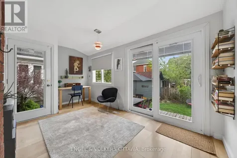 30 Roslyn Avenue Ottawa ON K1S 4W3