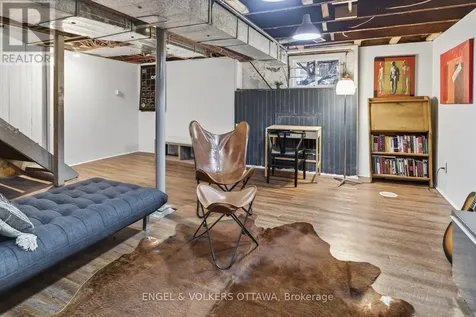30 Roslyn Avenue Ottawa ON K1S 4W3
