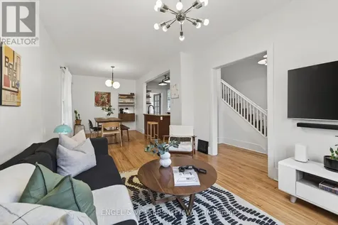 30 Roslyn Avenue Ottawa ON K1S 4W3