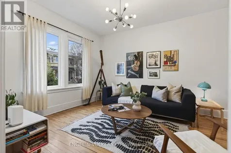 30 Roslyn Avenue Ottawa ON K1S 4W3