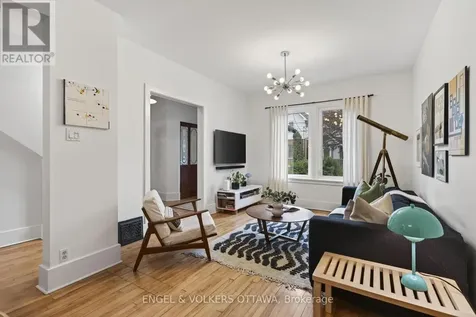 30 Roslyn Avenue Ottawa ON K1S 4W3