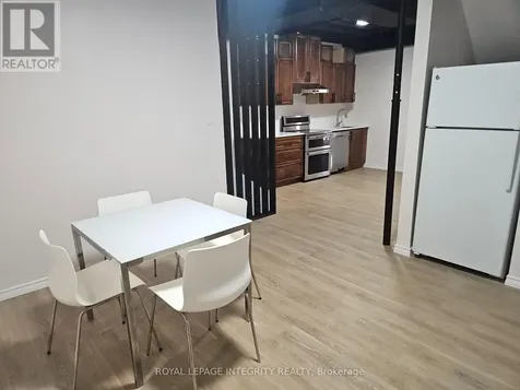 804 Hot Springs Way Ottawa ON K1V 1R9
