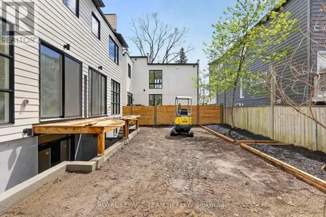 608 Tweedsmuir Avenue Ottawa ON K1Z 5P3