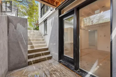 608 Tweedsmuir Avenue Ottawa ON K1Z 5P3