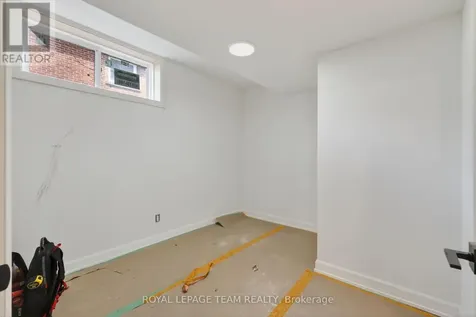 608 Tweedsmuir Avenue Ottawa ON K1Z 5P3