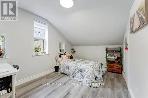 132 Waterloo Street North Cambridge ON N3H 1M8
