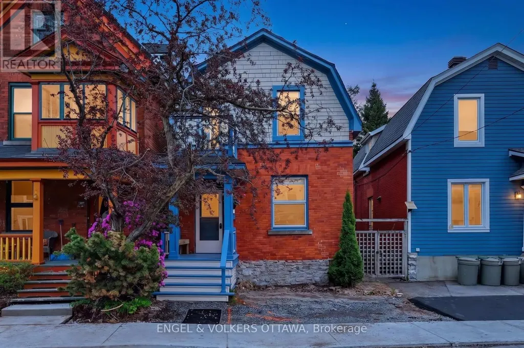 34 Ella Street Ottawa ON K1S 2S4