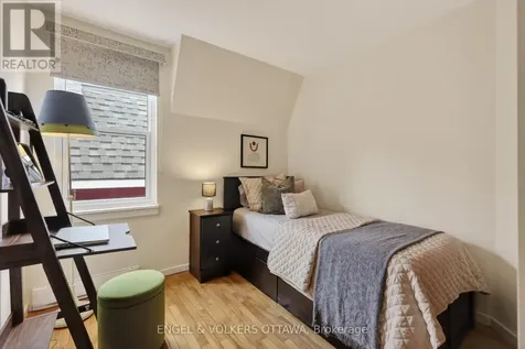 34 Ella Street Ottawa ON K1S 2S4