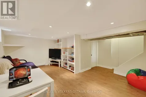 34 Ella Street Ottawa ON K1S 2S4