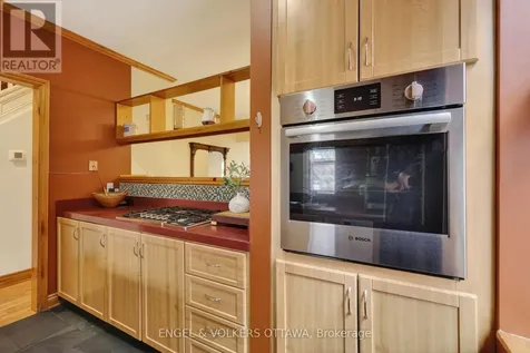 34 Ella Street Ottawa ON K1S 2S4