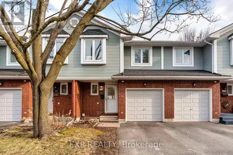 378 Valade Crescent Ottawa ON K4A 2V8