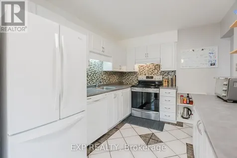 378 Valade Crescent Ottawa ON K4A 2V8