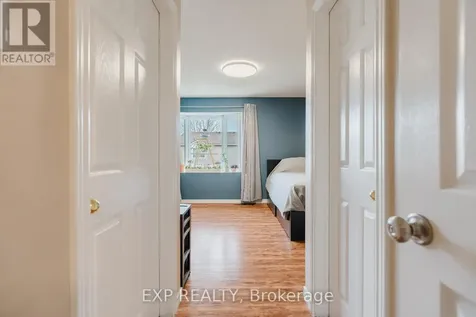 378 Valade Crescent Ottawa ON K4A 2V8