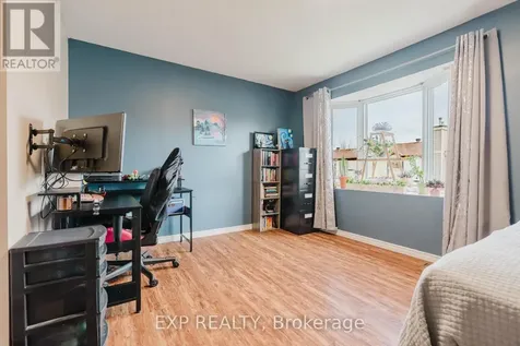 378 Valade Crescent Ottawa ON K4A 2V8
