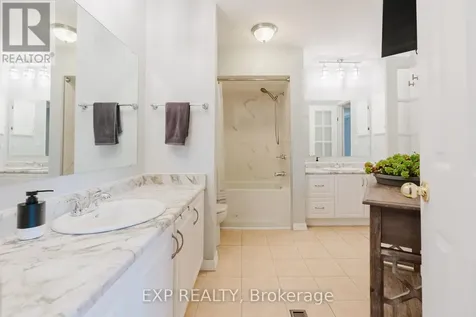 378 Valade Crescent Ottawa ON K4A 2V8