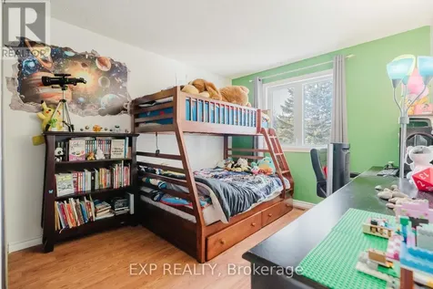 378 Valade Crescent Ottawa ON K4A 2V8