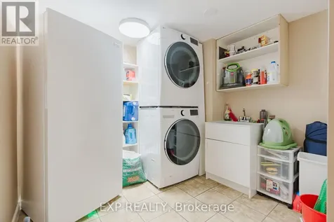 378 Valade Crescent Ottawa ON K4A 2V8