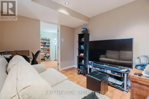 378 Valade Crescent Ottawa ON K4A 2V8