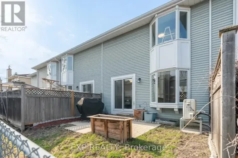 378 Valade Crescent Ottawa ON K4A 2V8
