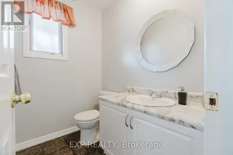 378 Valade Crescent Ottawa ON K4A 2V8
