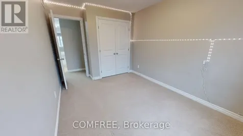 881 Antonio Farley Street Ottawa ON K4A 5K1