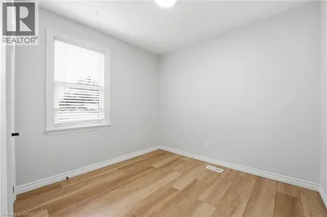 177 East 31st Street Hamilton ON L8V 3P4