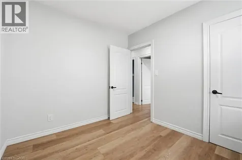 177 East 31st Street Hamilton ON L8V 3P4