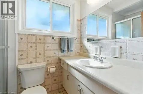 18 Jasper Drive Stoney Creek ON L8G 2S7