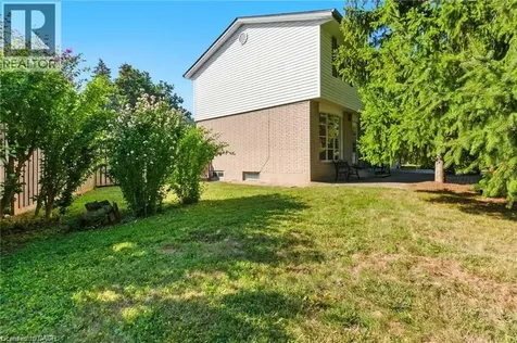 18 Jasper Drive Stoney Creek ON L8G 2S7
