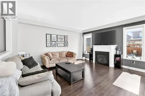 82 Chaumont Drive Stoney Creek ON L8J 0J8
