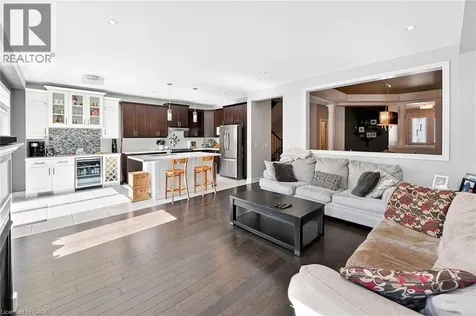82 Chaumont Drive Stoney Creek ON L8J 0J8