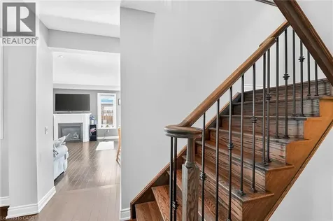 82 Chaumont Drive Stoney Creek ON L8J 0J8