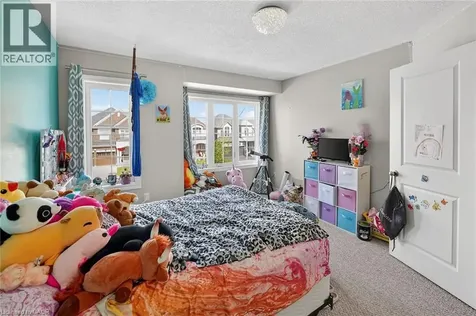 82 Chaumont Drive Stoney Creek ON L8J 0J8